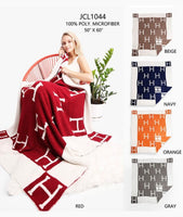 H Patterned Reversible Blanket